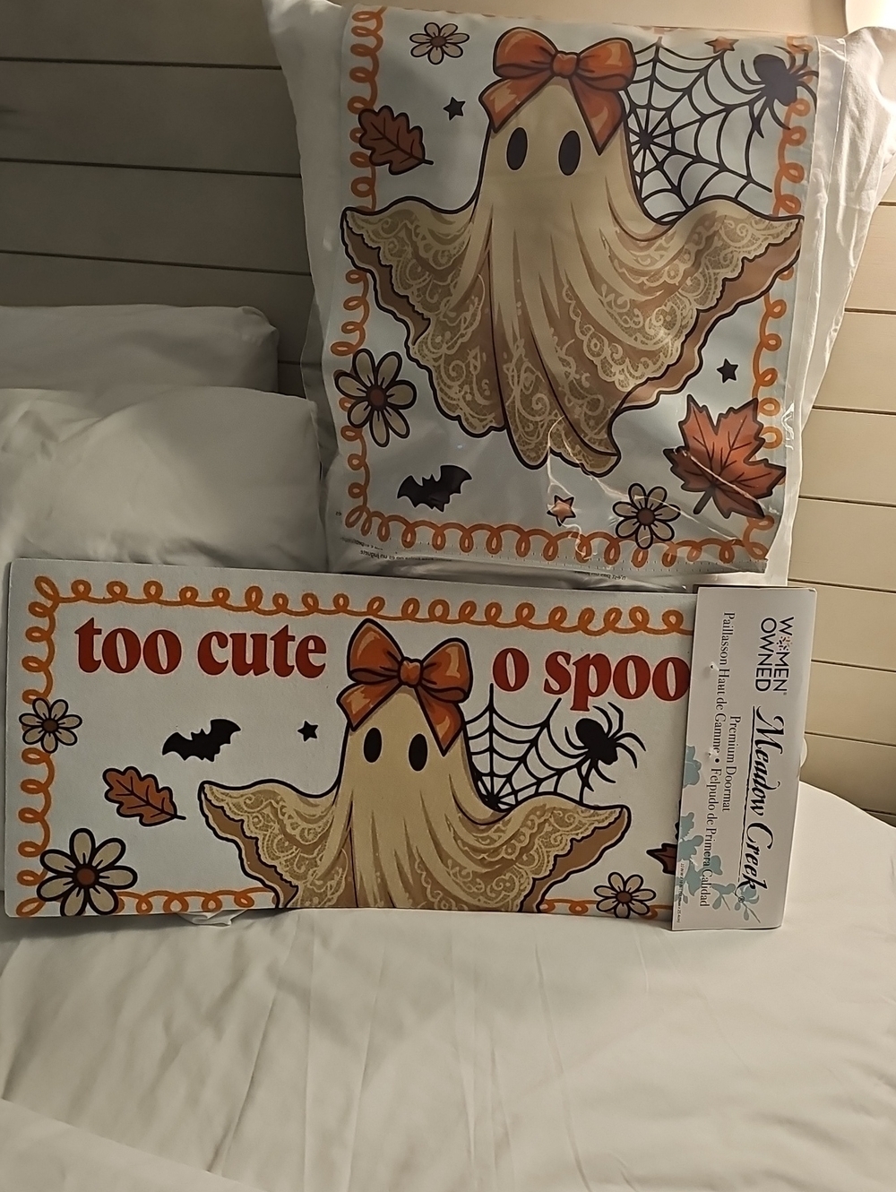 Medow Creek Door And Matching Flag "Too Cute to Spook" Ghost Costume - Picture 1 of 6